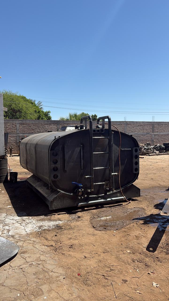 Tanque para pipa en taller MR Maquinaria